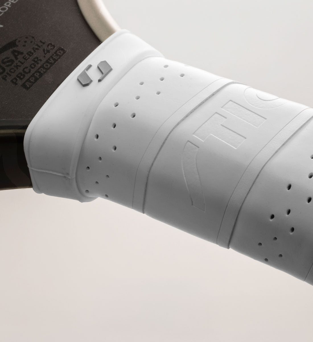 Stiga AMP 16 Carbon Control Pickleball Paddle - detail 3